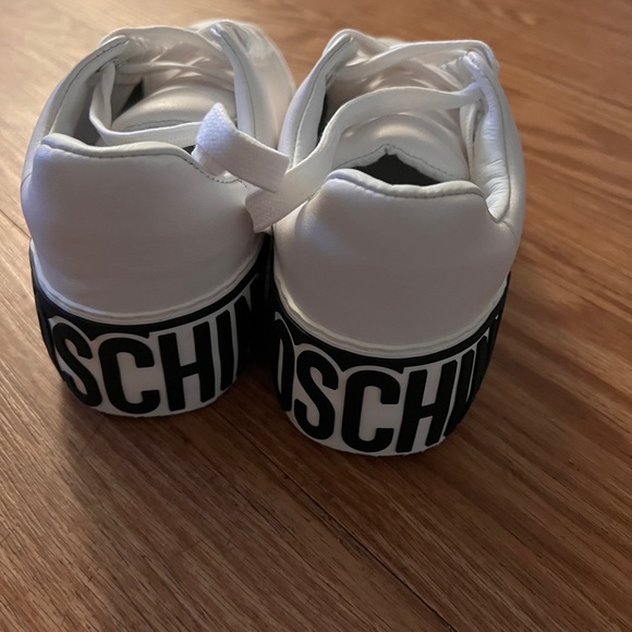 Moschino leather sneakers - Picture 11 of 11